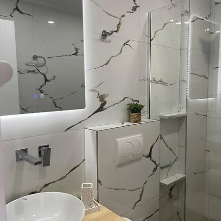 Enopia 3*