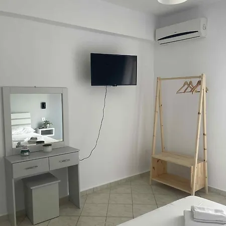 Enopia בית הארחה