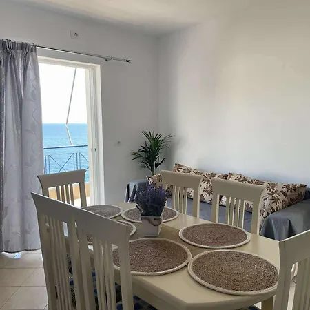 Casa de hóspedes Enopia 3*